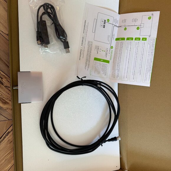 MOHU Leaf Supreme Pro Indoor Antenna - Picture 1 of 6